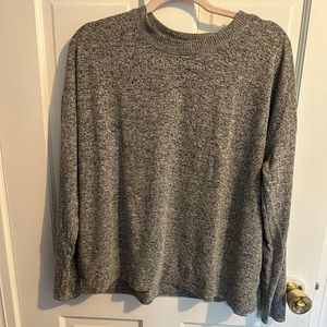 Long sleeve knit